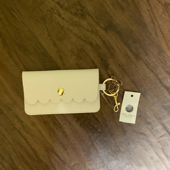 Francesca’s collections scalloped card case - Picture 8 of 10